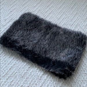 Like new faux fur stole